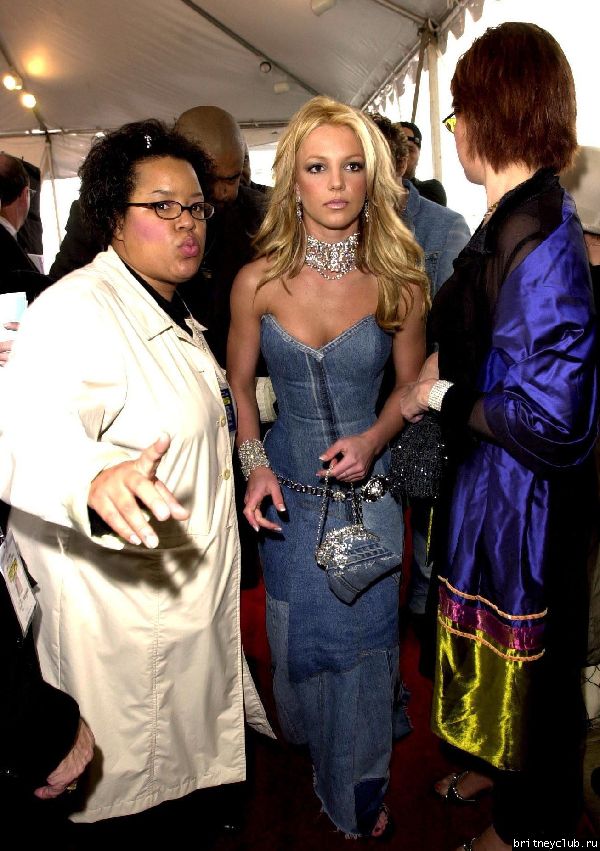 American Music Awards 2001 - Красная дорожкаsp24e308.jpg(Бритни Спирс, Britney Spears)
