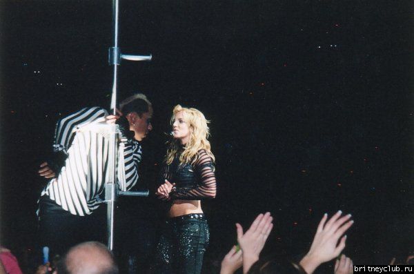 D.W.D. - Raleigh, North Carolina (12 Декабря 2001 года)012.jpg(Бритни Спирс, Britney Spears)