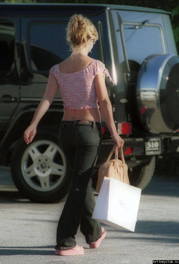 Бритни на шоппинге в Лос-Анджелесеx236.jpg(Бритни Спирс, Britney Spears)