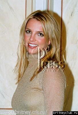 Премьера Crossroads в Париже 12 марта 2002 года8.jpg(Бритни Спирс, Britney Spears)