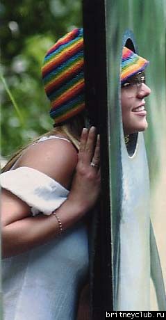 Britney в зоопарке Taronga в Сиднее, Австралия1.jpg(Бритни Спирс, Britney Spears)