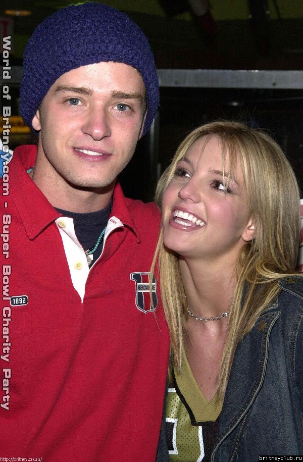 Бритни и Джастин на вечере  Superbowl 06.jpg(Бритни Спирс, Britney Spears)
