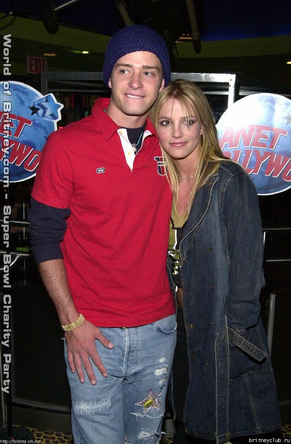 Бритни и Джастин на вечере  Superbowl 08.jpg(Бритни Спирс, Britney Spears)
