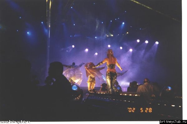 DWD - Vancouver, BC (28 мая 2002 года)16.jpg(Бритни Спирс, Britney Spears)
