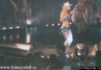 D.W.D. Boston, MA (29 Июня 2002)18.jpg(Бритни Спирс, Britney Spears)