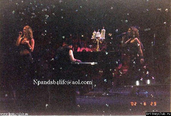 D.W.D. Boston, MA (29 Июня 2002)concert-04.jpg(Бритни Спирс, Britney Spears)