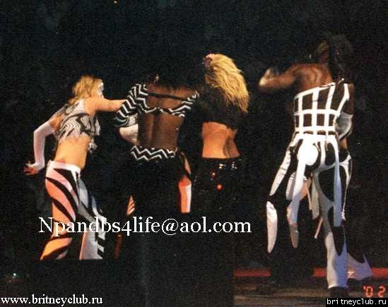 D.W.D. Boston, MA (29 Июня 2002)concert-07.jpg(Бритни Спирс, Britney Spears)