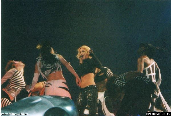 D.W.D. Hamilton, Ontario (June 25, 2002)04.jpg(Бритни Спирс, Britney Spears)