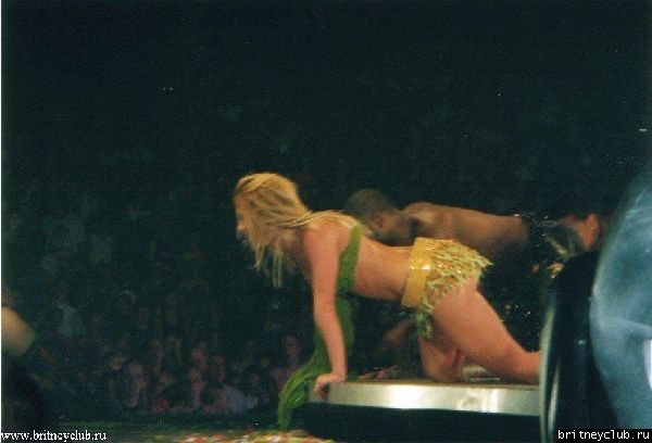 D.W.D. Hamilton, Ontario (June 25, 2002)19.jpg(Бритни Спирс, Britney Spears)