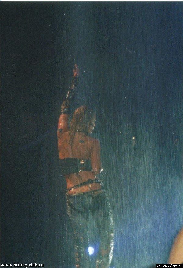 D.W.D. Hamilton, Ontario (June 25, 2002)26.jpg(Бритни Спирс, Britney Spears)
