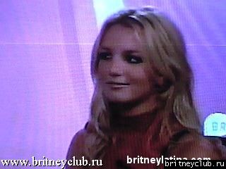Бритни на MTV la Conexion (24,25 июля 2002)06.jpg(Бритни Спирс, Britney Spears)