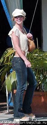 Бритни ходит по магазинам в Лос-Анджелесе04.jpg(Бритни Спирс, Britney Spears)