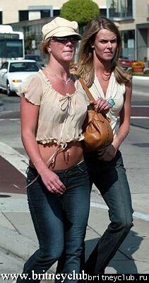Бритни ходит по магазинам в Лос-Анджелесе06.jpg(Бритни Спирс, Britney Spears)