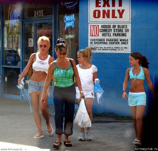 Бритни Спирс на пляже в Лос-Анжелесе01.jpg(Бритни Спирс, Britney Spears)