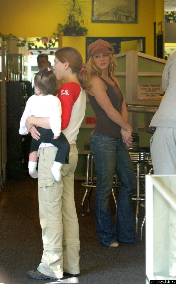 Бритни ходит по магазинам10188-06.jpg(Бритни Спирс, Britney Spears)