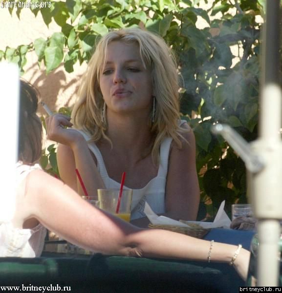Шоппинг в Голливуде009.jpg(Бритни Спирс, Britney Spears)