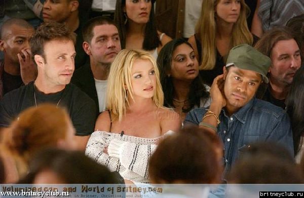 The 2004 Spring Diesel Fashion Show026.jpg(Бритни Спирс, Britney Spears)