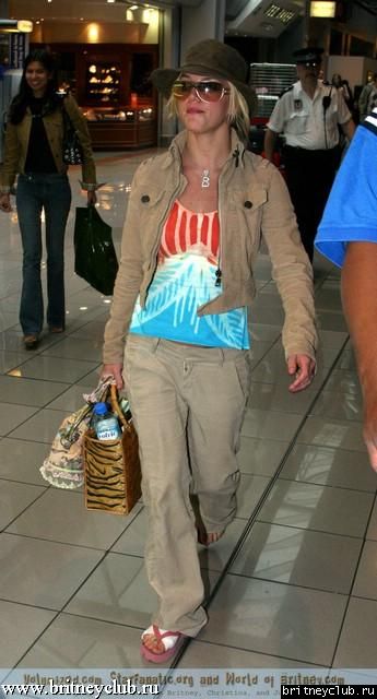 Бритни в аэропорту Heathrow003.jpg(Бритни Спирс, Britney Spears)
