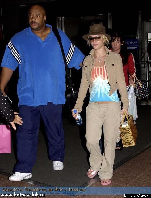 Бритни в аэропорту Heathrow018.jpg(Бритни Спирс, Britney Spears)