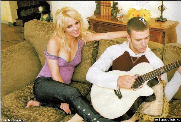 Сканы из журнала Hello004.jpg(Бритни Спирс, Britney Spears)