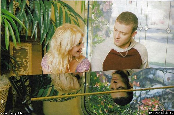 Сканы из журнала Hello005.jpg(Бритни Спирс, Britney Spears)