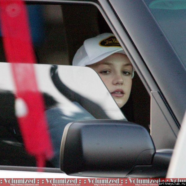 Бритни в машине01.jpg(Бритни Спирс, Britney Spears)