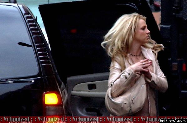 Бритни уезжает из отеля в Нью-Йорке02.jpg(Бритни Спирс, Britney Spears)