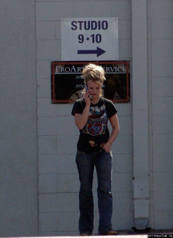 Бритни делает остановки по пути в аэропорт53.jpg(Бритни Спирс, Britney Spears)