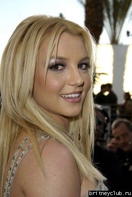 AMA 2003 (ковровая дорожка)061.jpg(Бритни Спирс, Britney Spears)