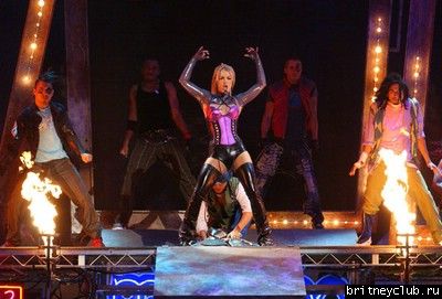 Выступление на AMA 2003048.jpg(Бритни Спирс, Britney Spears)