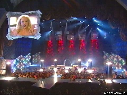 MTV All Eyes on Britney Spears  () Britney waiting for her flight in Los Angeles (часть 1)011.jpg(Бритни Спирс, Britney Spears)