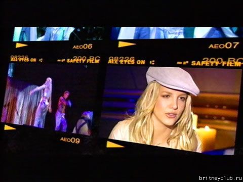 MTV All Eyes on Britney Spears  () Britney waiting for her flight in Los Angeles (часть 1)020.jpg(Бритни Спирс, Britney Spears)