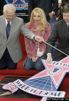 Бритни на Аллее Славы в Голливуде050.jpg(Бритни Спирс, Britney Spears)