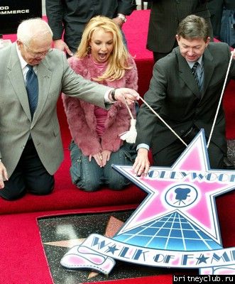 Бритни на Аллее Славы в Голливуде099.jpg(Бритни Спирс, Britney Spears)