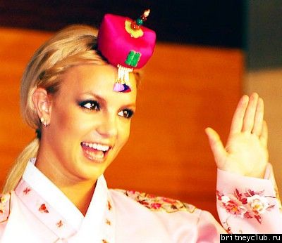 Бритни на пресс конференции в Корее006.jpg(Бритни Спирс, Britney Spears)