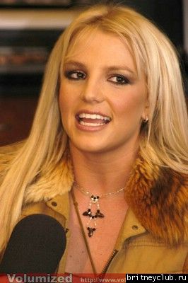 Бритни на радио KIIS FM4.jpg(Бритни Спирс, Britney Spears)