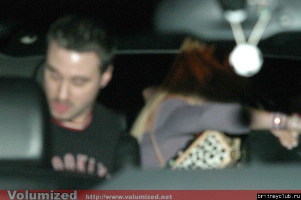 Бритни уезжает из бара в Санта Монике15.jpg(Бритни Спирс, Britney Spears)