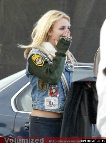 Бритни покидает студию танцев05.jpg(Бритни Спирс, Britney Spears)