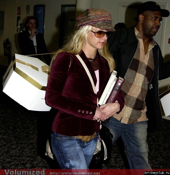 Бритни в аэропорту Лондона05.jpg(Бритни Спирс, Britney Spears)