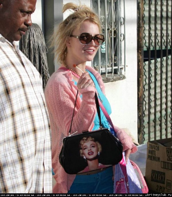 Бритни по пути в студию звукозаписи13.jpg(Бритни Спирс, Britney Spears)