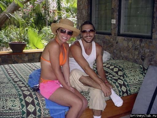 Бритни и Кевина во время медового месяца (часть 2)05.jpg(Бритни Спирс, Britney Spears)
