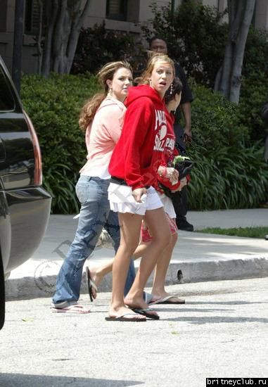Бритни покидает отель в Санта Монике01.jpg(Бритни Спирс, Britney Spears)