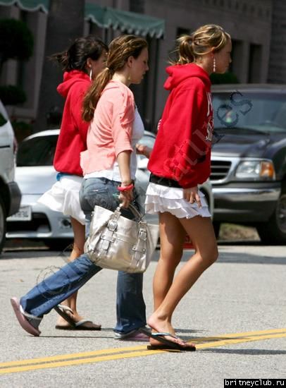 Бритни покидает отель в Санта Монике08.jpg(Бритни Спирс, Britney Spears)