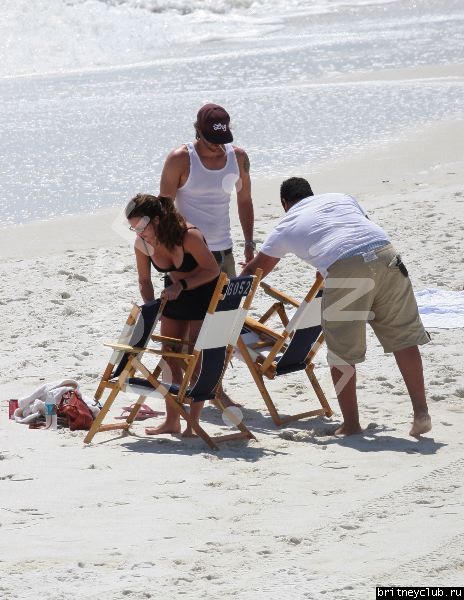 Бритни и Кевин на пляжеspears_federline_050407_36.jpg(Бритни Спирс, Britney Spears)