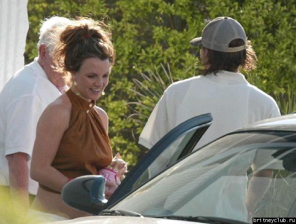 Бритни и Кевин уезжают из Флоридыsdfl150405a_12.jpg(Бритни Спирс, Britney Spears)