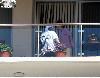 Бритни и Кевин на балконе аппартаментов в Санта Монике