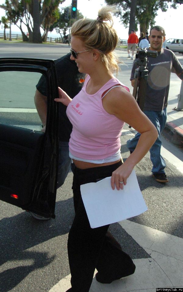 Бритни посещает Кабала-центр4.jpg(Бритни Спирс, Britney Spears)