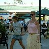 Бритни идет с Джеми Линн в Marina Del Rey