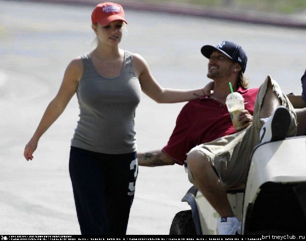 Бритни и Кевин играют в гольф 10.jpg(Бритни Спирс, Britney Spears)