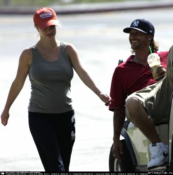 Бритни и Кевин играют в гольф 13.jpg(Бритни Спирс, Britney Spears)